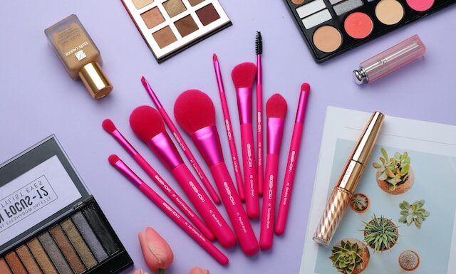 Podkłady matujące a skóra tłusta - czy warto?