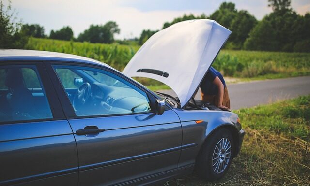Kto naprawia zamki w drzwiach samochodu?