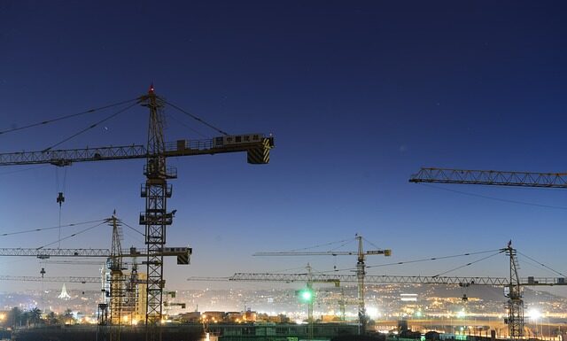 Jaką grubość wełny w domku letniskowym?