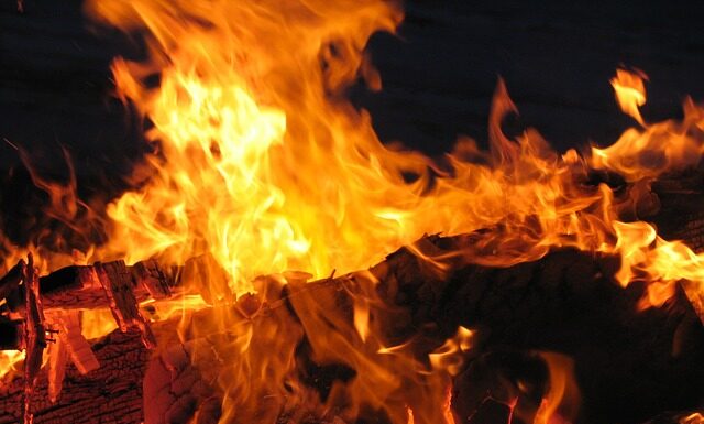 Jak zrobić Podpałkę?